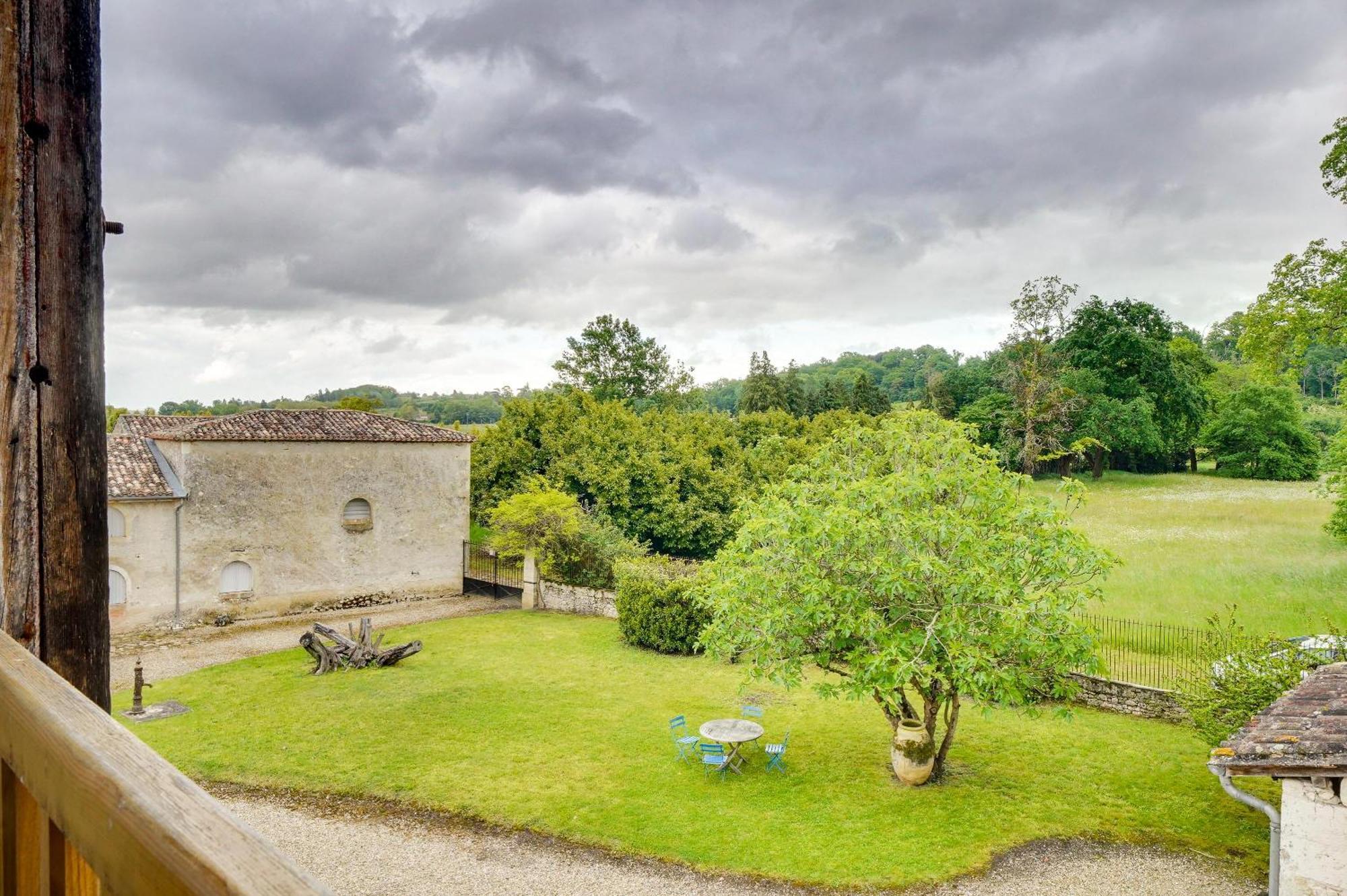 Chateau De Vidasse Pessac-sur-Dordogne Exterior photo
